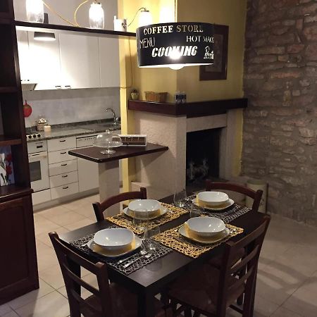 Francesco House Family Apartment Assisi Bagian luar foto