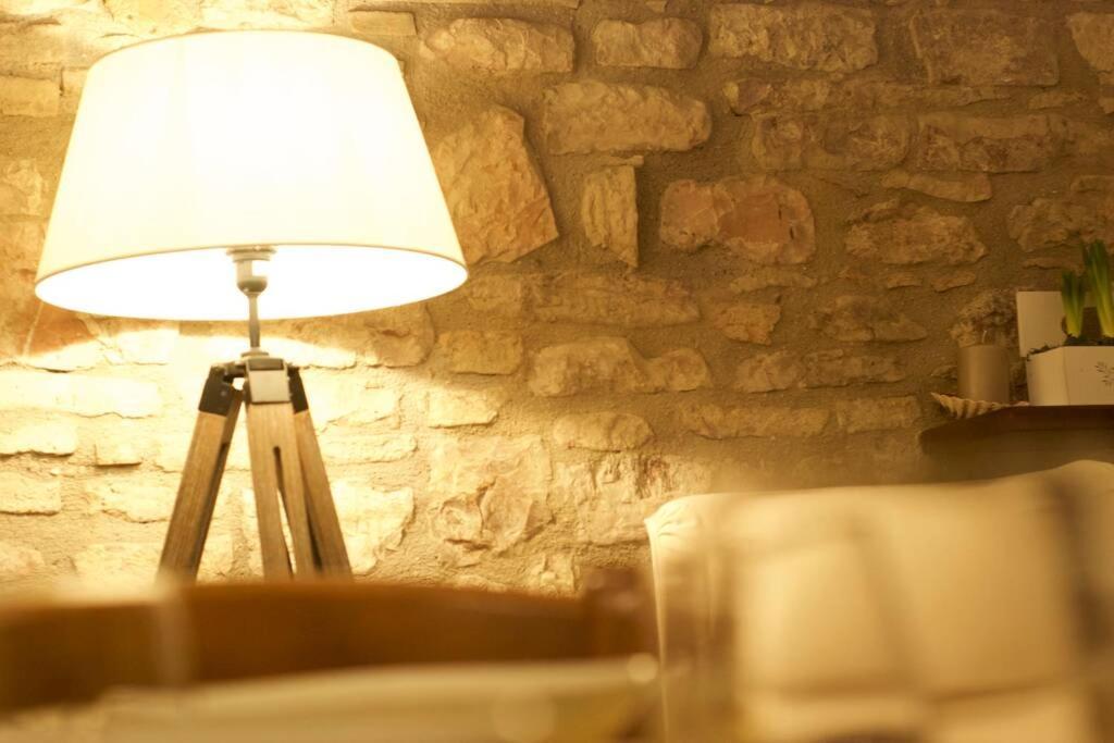 Francesco House Family Apartment Assisi Bagian luar foto